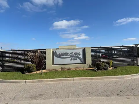 VENTA DE LOTE CON GRAN UBICACION! BARRIO PRIVADO SANTA CLARA AL SUR