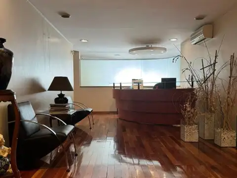 Oficina en Venta con 1 cochera