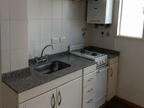 VENTA - Departamento 1 Amb. en San Fernando con balcón, excelente ubicación.