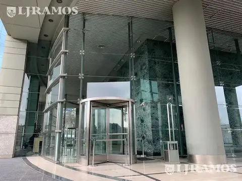 Oficina en Alquiler al Norte