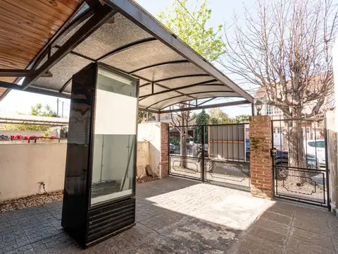 Depto Tipo Casa en Venta en Villa Adelina, USD 169.000