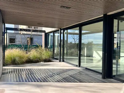 Casa en Alquiler de 4 dormitorios