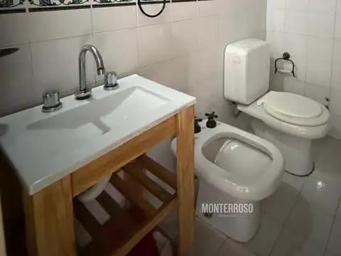 Depto Tipo Casa en Venta en Quilmes Oeste, USD 65.000