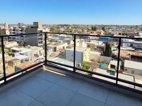 Leon Guruciaga 200, Piso 2