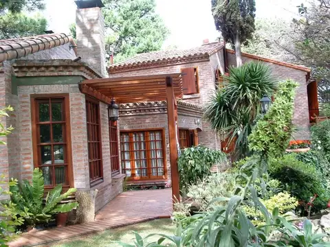 CASA TIPO CHALET – ZONA NORTE VILLA GESELL