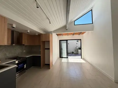 Depto Tipo Casa en Venta de 2 dormitorios
