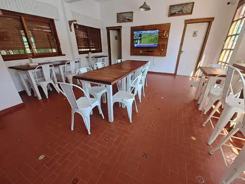 CLUB DE TENIS  C/GIMNASIO Y PADEL MONTE GRANDE