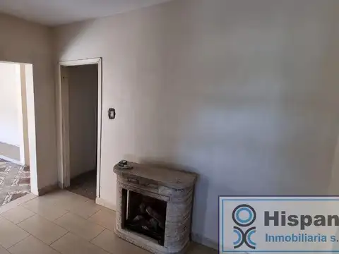 Casa 3 ambientes con 1 baño