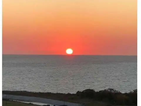 Piso vista al rio, 3 dorm + dependencia 3 baños VICENTE LOPEZ