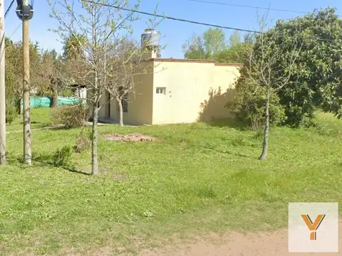 Casa 3 ambientes con 1 baño
