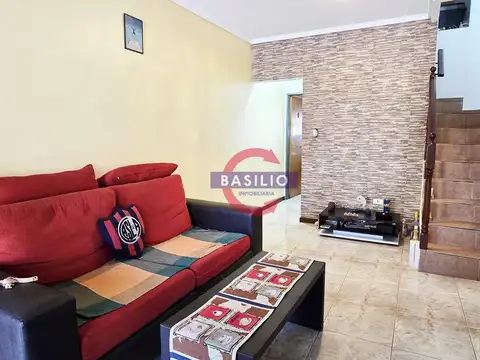 Pres. Santiago Derqui  al 5400