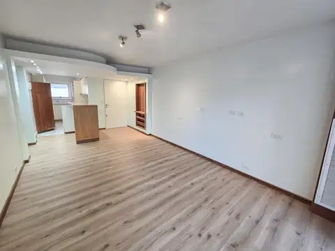 Departamento en Venta en Acassuso Vías  /  Libertador, USD 186.000