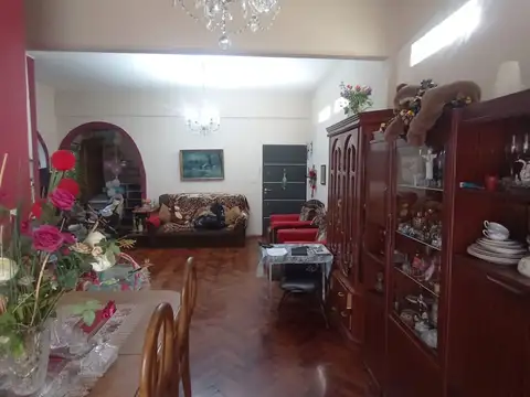 Depto Tipo Casa en Venta de 6 dormitorios