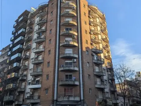Alquiler | Córdoba y Suipacha | Departamento 1 Dormitorio con Balcón Al Frente Excelente Ubicac...