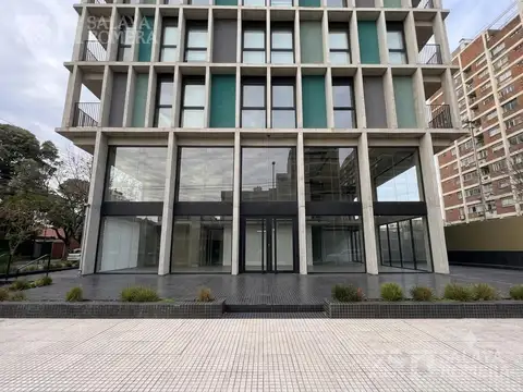 Local en Olivos Avenida Libertador al Rio