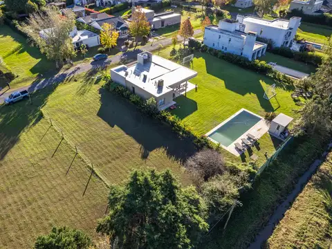 Terreno en Venta 42  mts Fondo