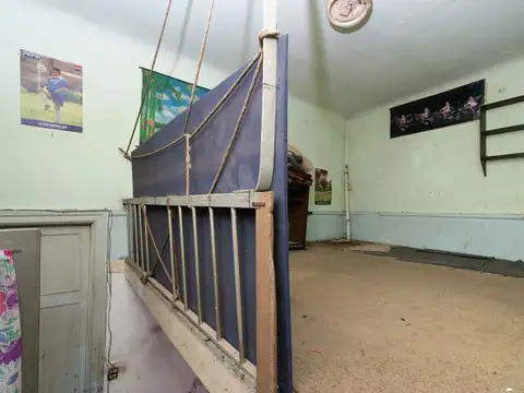 VENTA PH 3 AMBIENTES A REFACCIONAR PQE. PATRICIOS