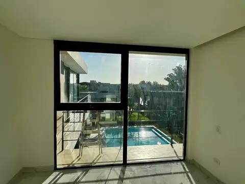 Casa a estrenar en Lagos de Canning