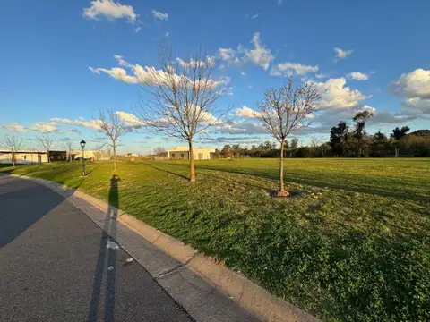 Terreno en Venta en San Sebastian, USD 42.000