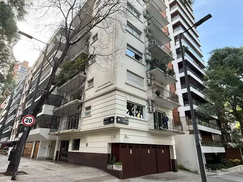 Alquiler – Exclusivo Piso de 3 Ambientes con Cochera – Las Cañitas / Palermo
