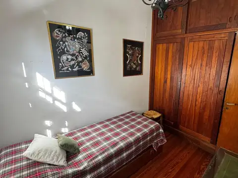 Casa en Venta con 4 cocheras
