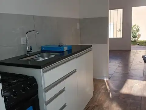 Casa en Alquiler con 1 cochera