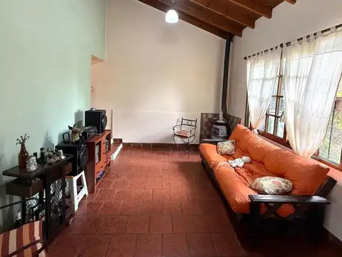 Casa en Venta con 3 cocheras