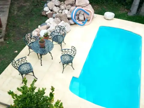 Casa 5 ambientes con 2 baños