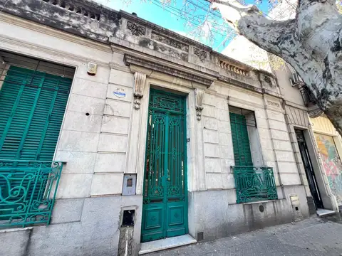 Venta Lote 10x30 PB 6 con Casa Uso Comercial Rosario Entre Rios 1733 y Avenida Pellegrini