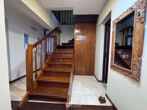 CF1245 - CASA RESIDENCIAL EN VENTA  - AV. CORRIENES Y CHILE