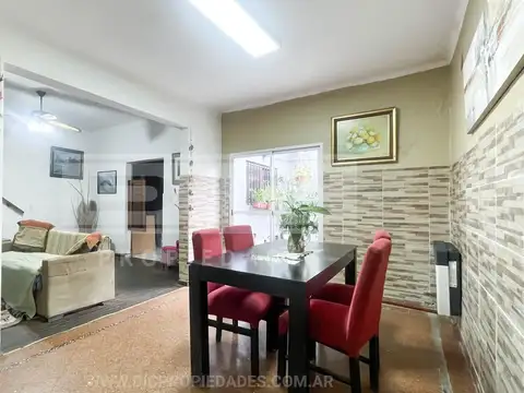 Depto Tipo Casa en Venta en Beccar-Vias/Rolon, USD 145.000