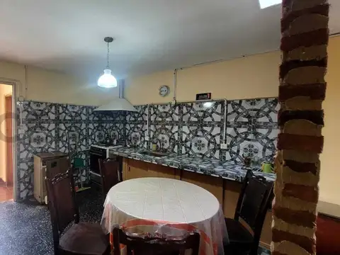 Libertad 1100, Piso 0
