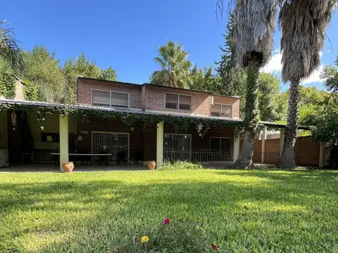 Casa en Alquiler de 3 dormitorios