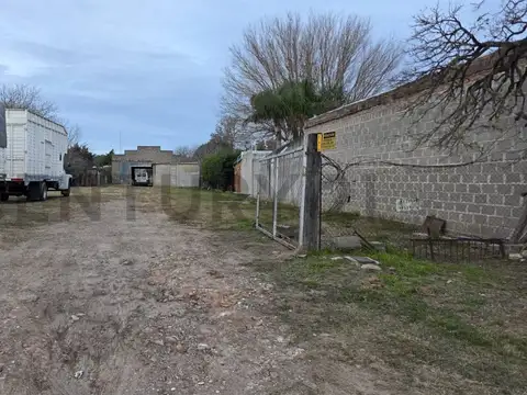 Lisandro de la Torre 200, Piso 0
