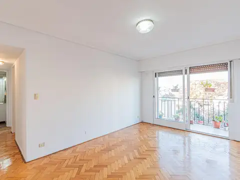 Impecable y con hermosa vista y sol de mañana! Lavadero y balcón