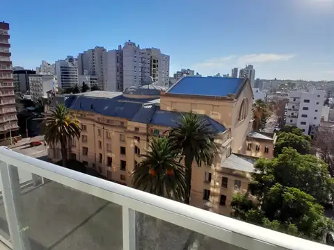 Departamento 6 ambientes con 3 baños