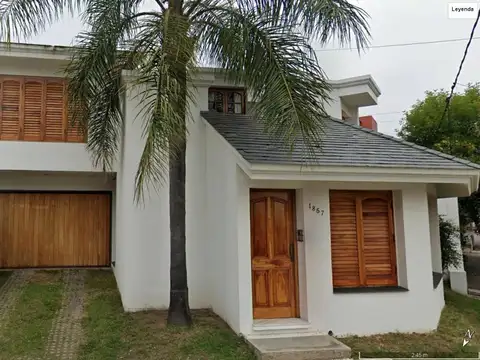 Casa en venta - 3 Dormitorios 3 Baños - Cocheras - 500Mts2 - Ciudad de Córdoba