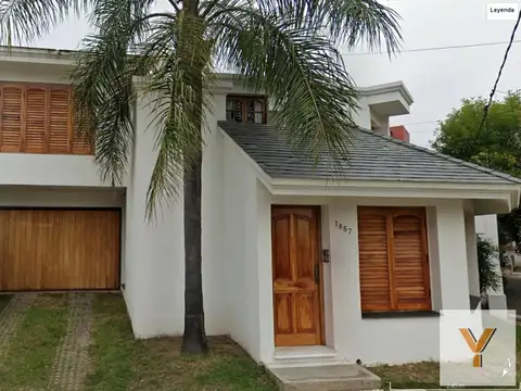 Casa en venta - 3 Dormitorios 3 Baños - Cocheras - 500Mts2 - Ciudad de Córdoba