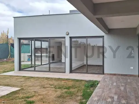 Casa en Venta en Mayor Drummond, USD 189.000