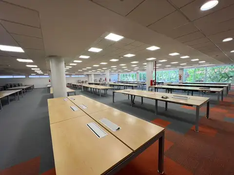 Edificio Comercial en Parque Patricios