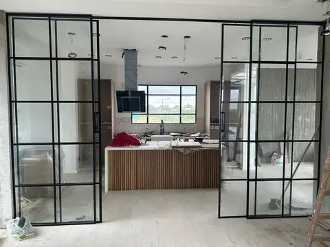 Casa en Alquiler en Puertos - Riberas, USD 3.400