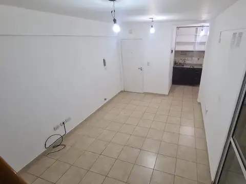 Departamento en Alquiler en Caseros, $ 500.000