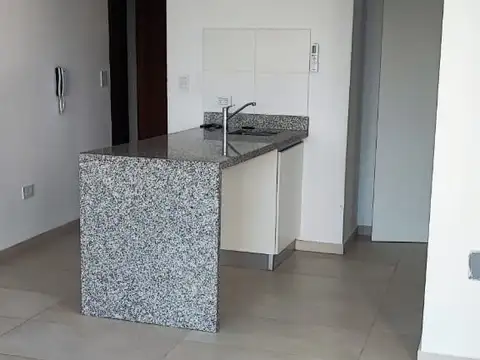 Departamento en Alquiler en Plaza Azcuenaga, $ 480.000