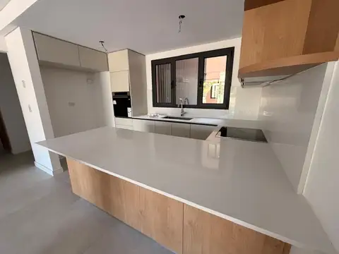 Departamento en Venta con 2 cocheras