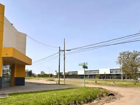 ALQUILER DE SALÓN SOBRE RUTA 11 RECONQUISTA