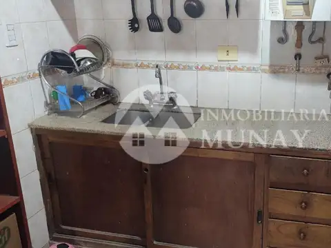 Casa 5 ambientes con 1 baño