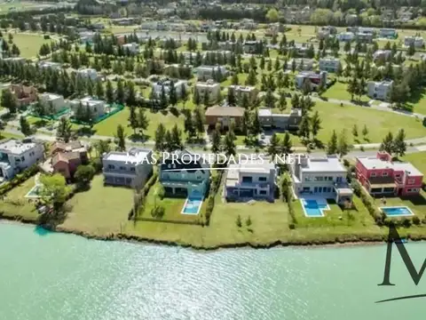 Venta Terreno / Lote a la laguna en El Principado Canning