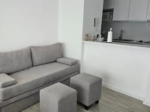 Departamento en Alquiler con 6 cocheras