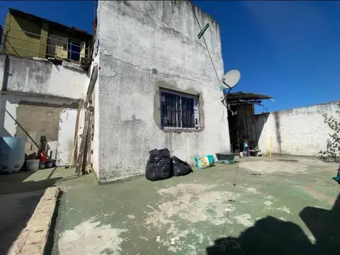 Depto Tipo Casa en Venta 40 años