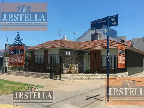 Casa 4 Amb - Lote 198 m² c/Cochera - S.Justo (Ctro)